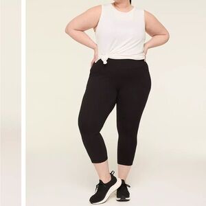 Livi for Lane Bryant Black Signature Stretch Capri Leggings Size 18/20